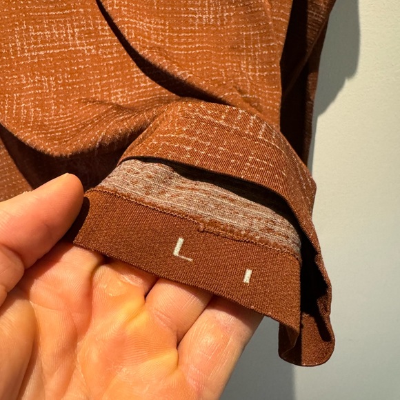 Lululemon Men’s Large Metal Vent Tech Long Sleeve Tee - Picture 3 of 3